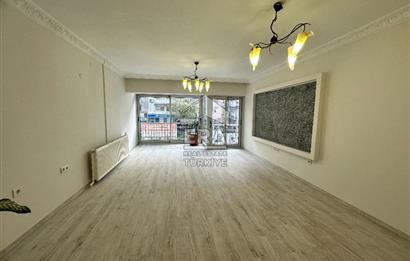 Fahrettin Altay Meydanı İnönü Caddesi Üzeri Satılık 2+1 Daire
