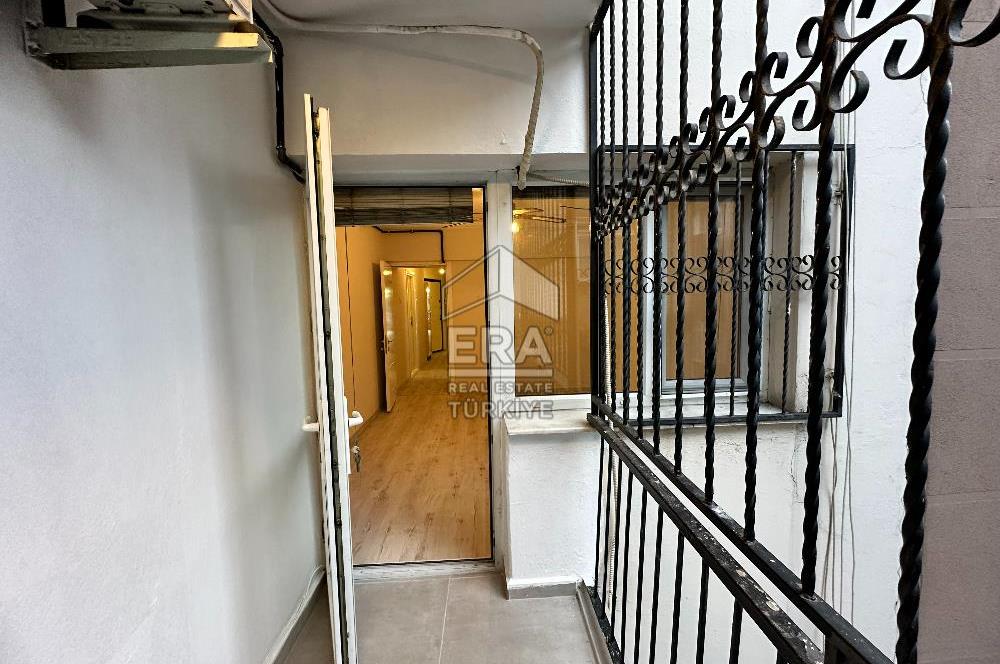 Fahrettin Altay Meydanı İnönü Caddesi Üzeri Satılık 2+1 Daire