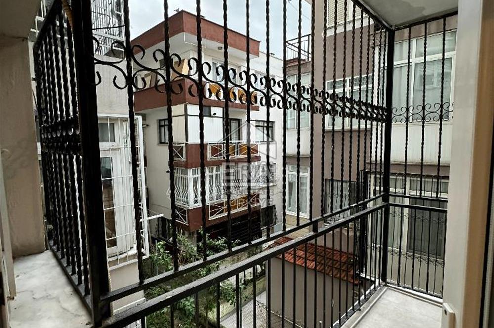 Fahrettin Altay Meydanı İnönü Caddesi Üzeri Satılık 2+1 Daire