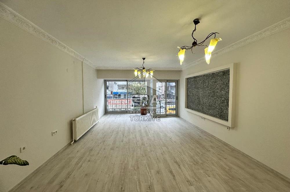 Fahrettin Altay Meydanı İnönü Caddesi Üzeri Satılık 2+1 Daire
