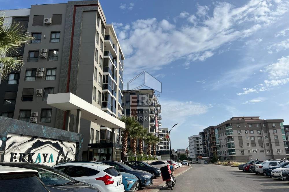 Menemen Erkaya Life Sitesi Havuz Cepheli 3+1 Satılık Daire