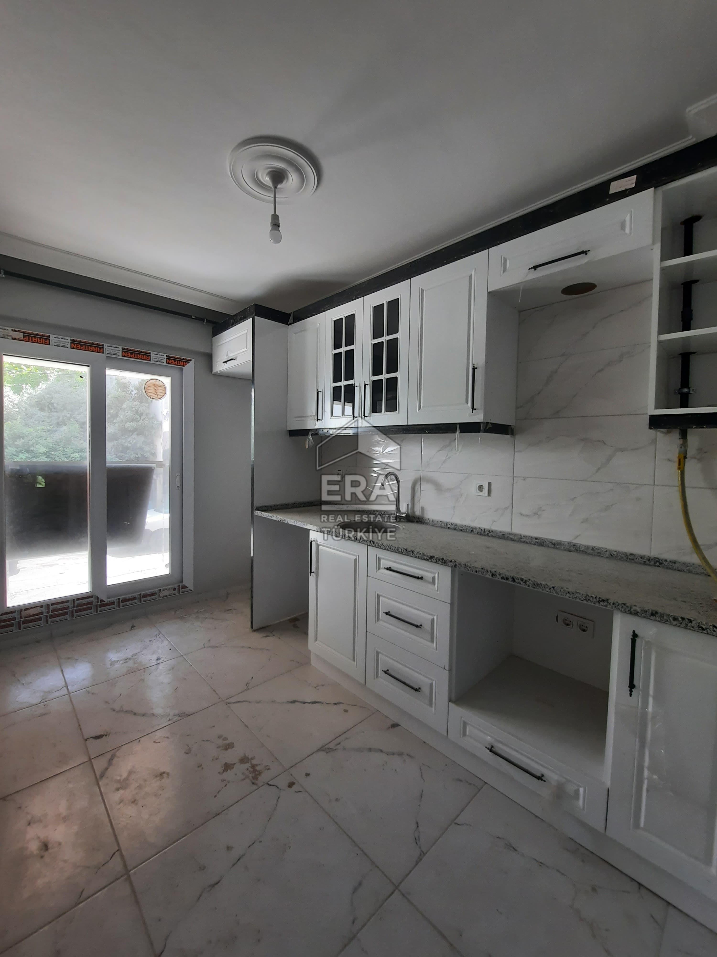 BUCA GÖKSU'DA KOMPLE SATILIK BİNA, 2+1 DAİRELER