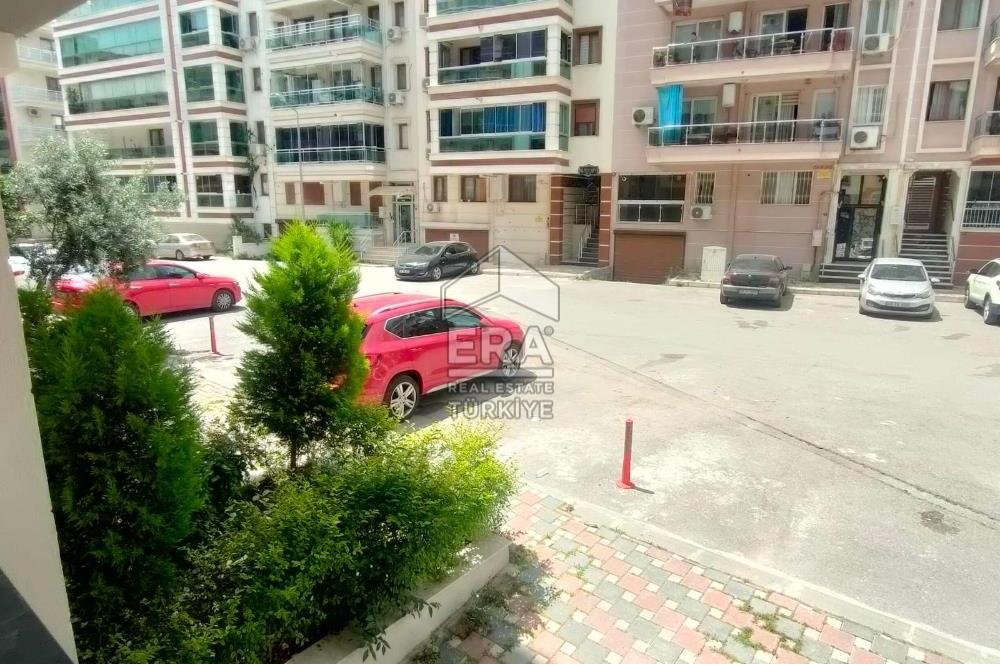 İzmir Karşıyaka Fikri Altay Mh Satılık Otoparklı Depolu 2+1