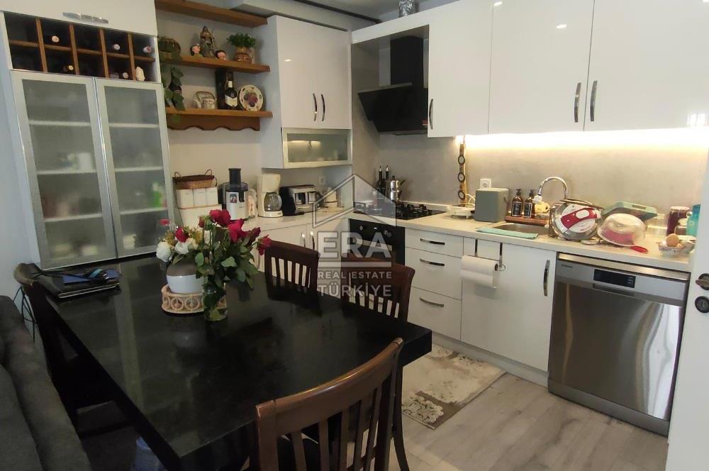İzmir Karşıyaka Fikri Altay Mh Satılık Otoparklı Depolu 2+1
