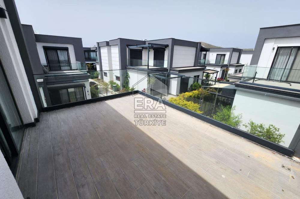 Bodrum Turgutreiste Satılık 3+1 Dubleks Villa