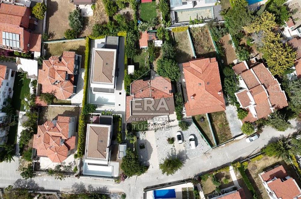 Alaçatı Çamlık Yolda Muhteşem Villa