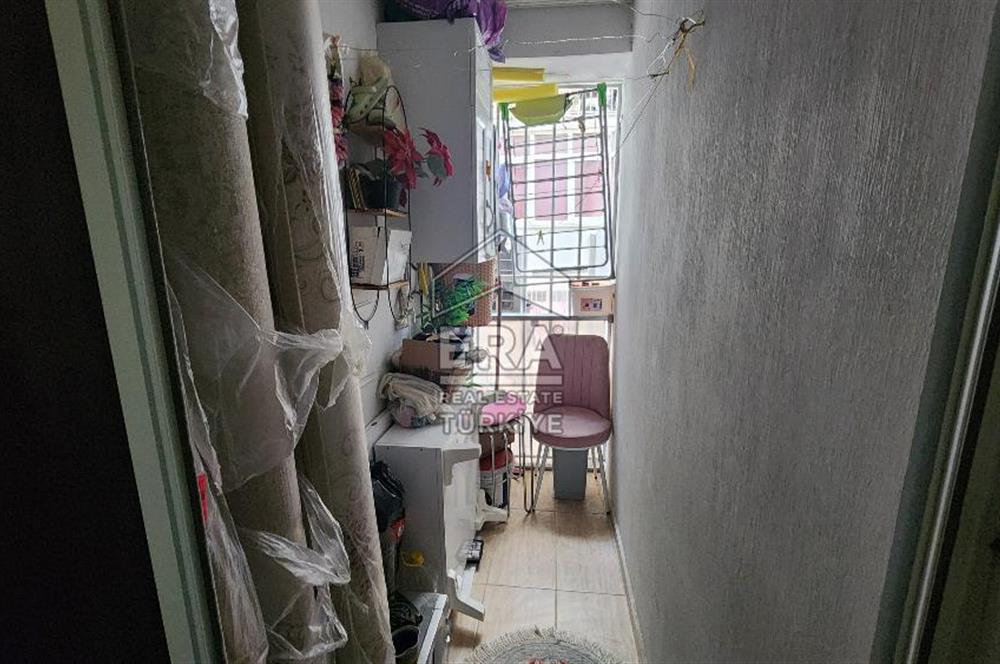 BUCA YAYLACIK DA MEVLANA HEYKELİ YAKININDA 2+1 SATILIK DAİRE
