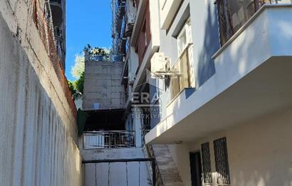 BUCA YAYLACIK DA MEVLANA HEYKELİ YAKININDA 2+1 SATILIK DAİRE