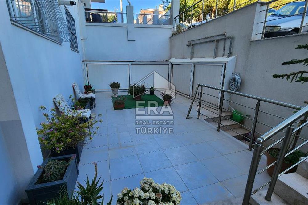 BUCA YAYLACIK DA MEVLANA HEYKELİ YAKININDA 2+1 SATILIK DAİRE