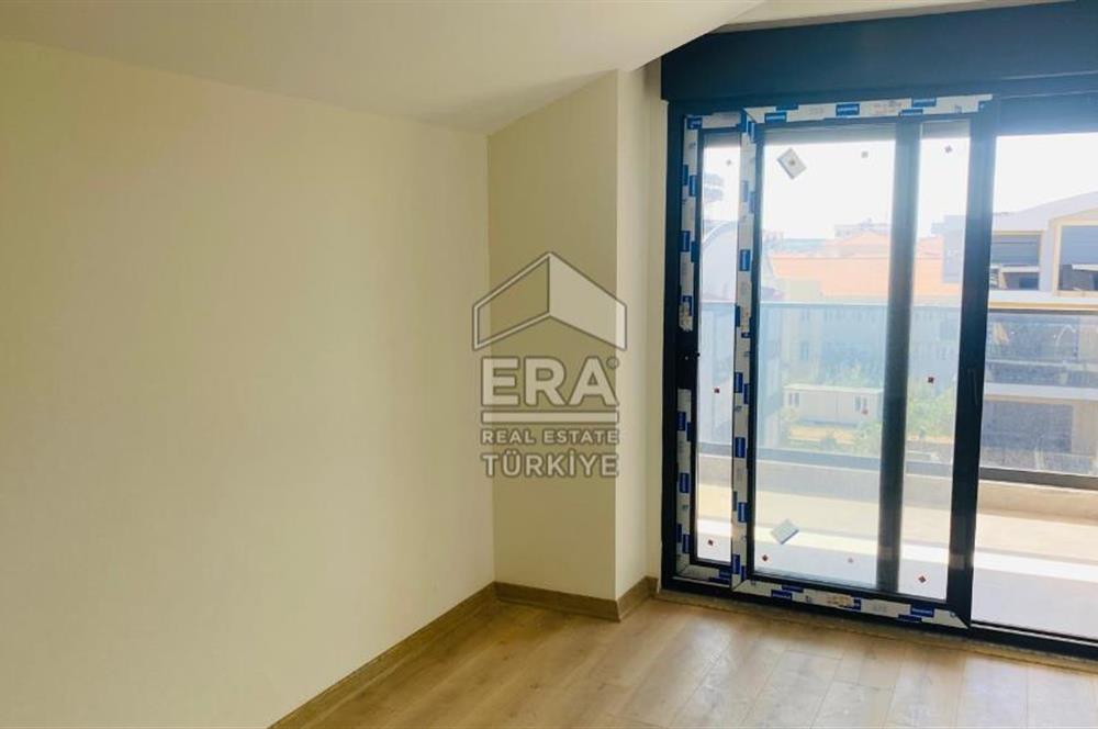 MANAVGAT ILICA'DA HAVUZLU ASANSÖRLÜ SATILIK 3+1 LÜKS DUBLEKS