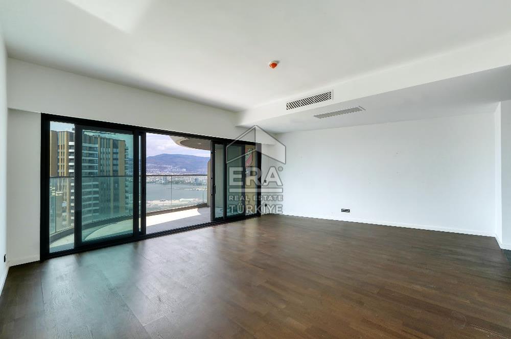 Folkart Vega Deniz Manzaralı 4+1 Satılık Daire