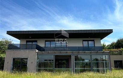 Mesa Yeşilyaka’da Satılık Doğa ile İç İçe Lüks Villa 