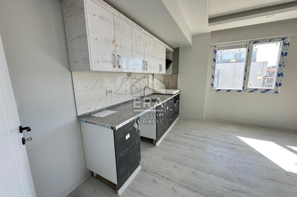 Menemen Seyrek Havuz Cephe Satılık 2+1