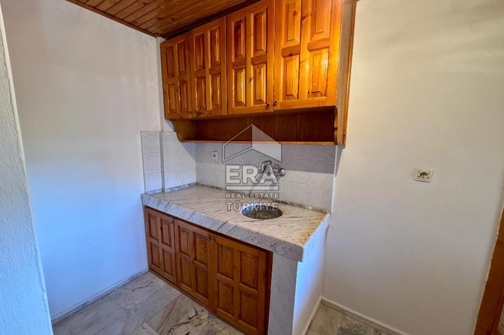 Seferihisar Payamlı Ürkmez Plajı Yakını 5+1 Satılık Villa