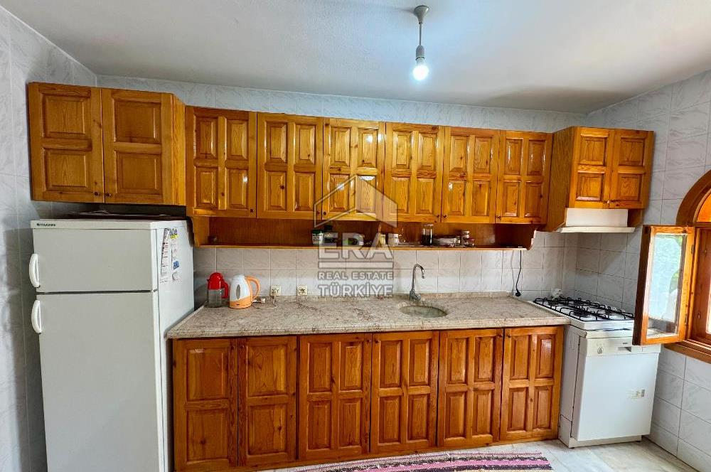 Seferihisar Payamlı Ürkmez Plajı Yakını 5+1 Satılık Villa
