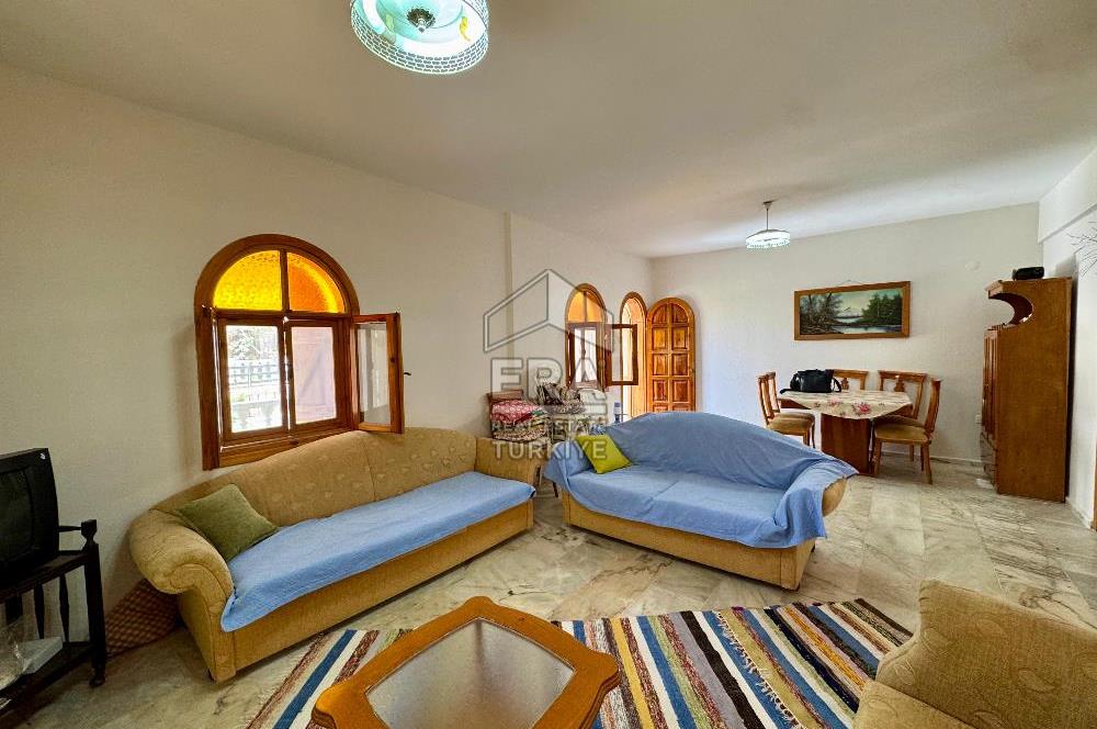 Seferihisar Payamlı Ürkmez Plajı Yakını 5+1 Satılık Villa