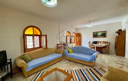 Seferihisar Payamlı Ürkmez Plajı Yakını 5+1 Satılık Villa
