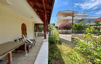 Seferihisar Payamlı Ürkmez Plajı Yakını 5+1 Satılık Villa