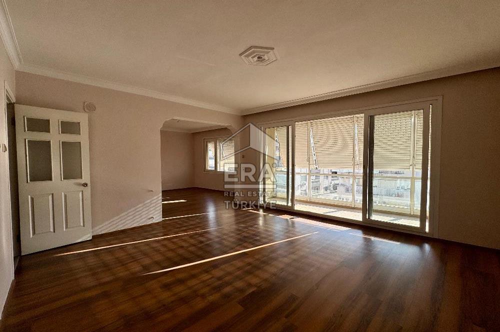 Balçova Ata Caddesi Satılık 2+1 Daire