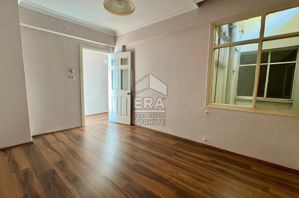 Balçova Ata Caddesi Satılık 2+1 Daire