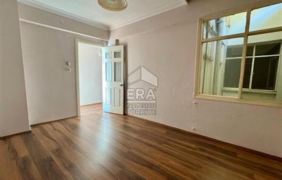 Balçova Ata Caddesi Satılık 2+1 Daire