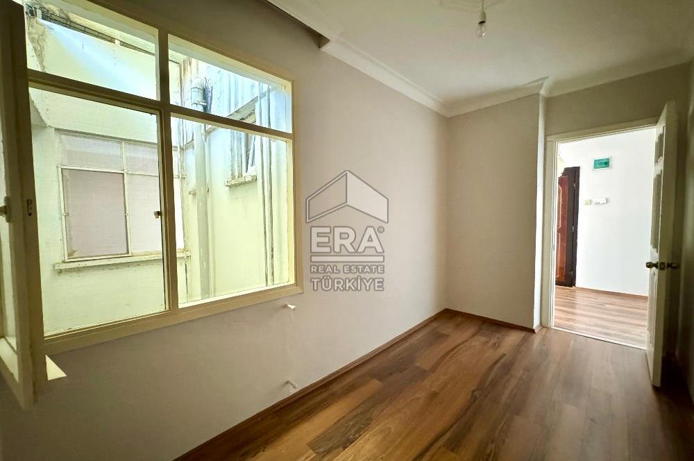 Balçova Ata Caddesi Satılık 2+1 Daire