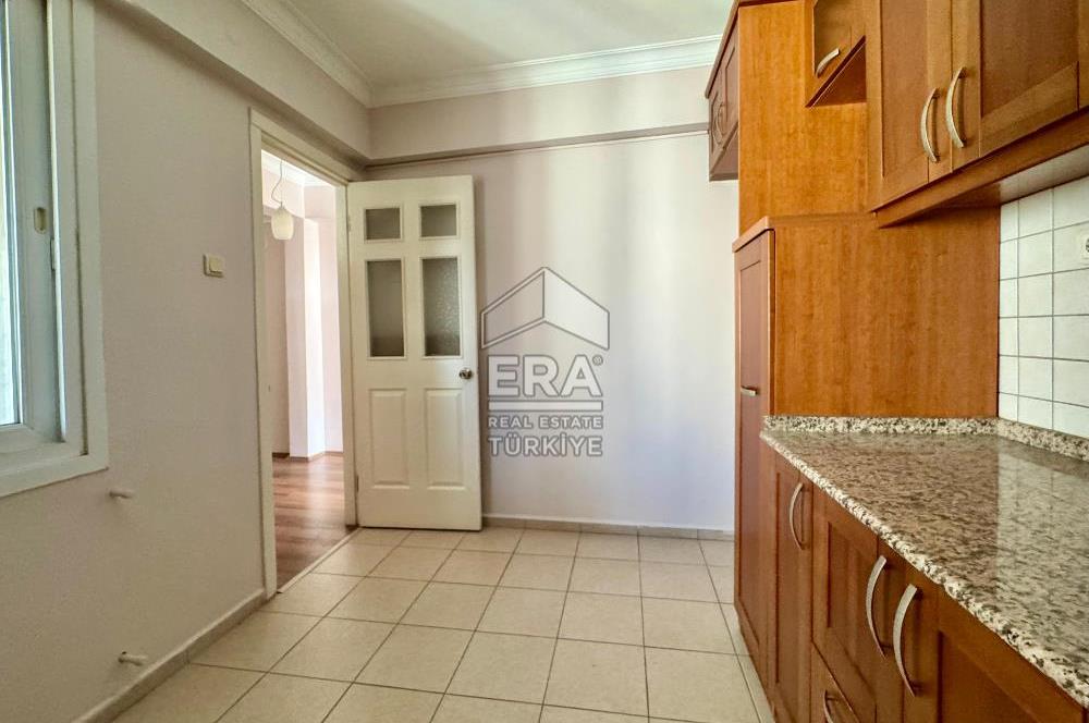 Balçova Ata Caddesi Satılık 2+1 Daire