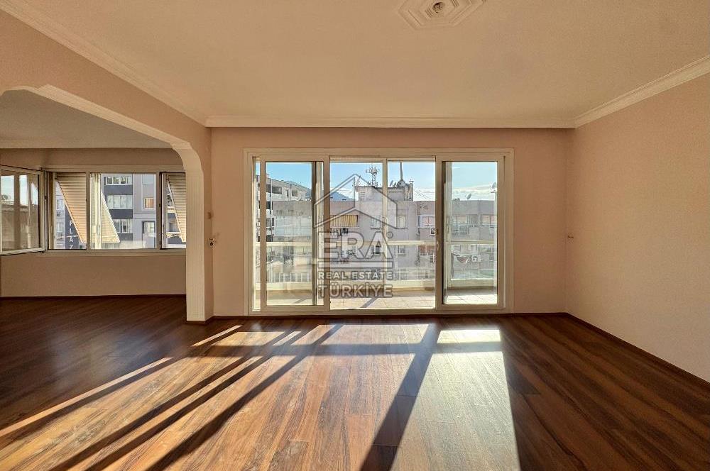 Balçova Ata Caddesi Satılık 2+1 Daire