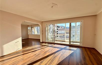 Balçova Ata Caddesi Satılık 2+1 Daire