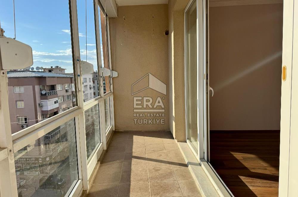Balçova Ata Caddesi Satılık 2+1 Daire