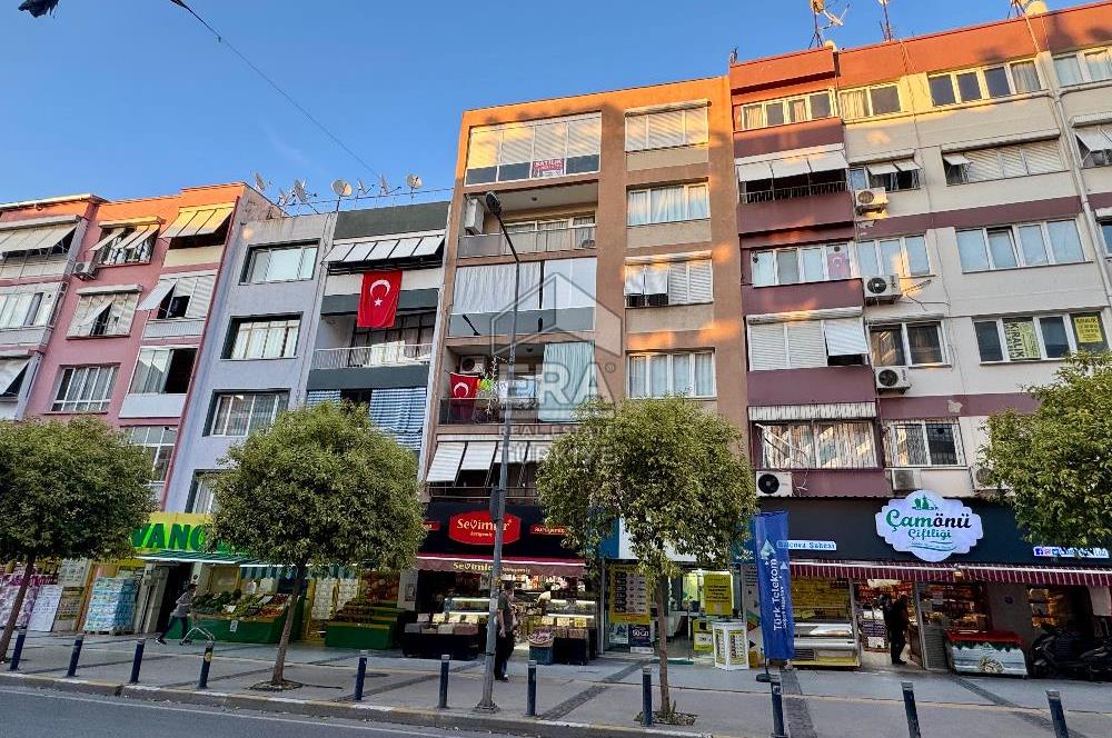 Balçova Ata Caddesi Satılık 2+1 Daire