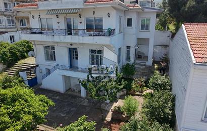 HEYBELİADA'DA GENİŞ BAHÇELİ MÜSTAKİL 2+1 