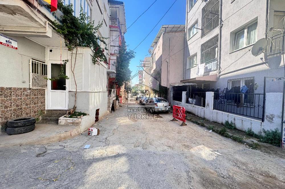 ERA NİVA'DAN BAYRAKLI ÇAY MAHALLESİN'DE SATILIK 3+1 DAİRE