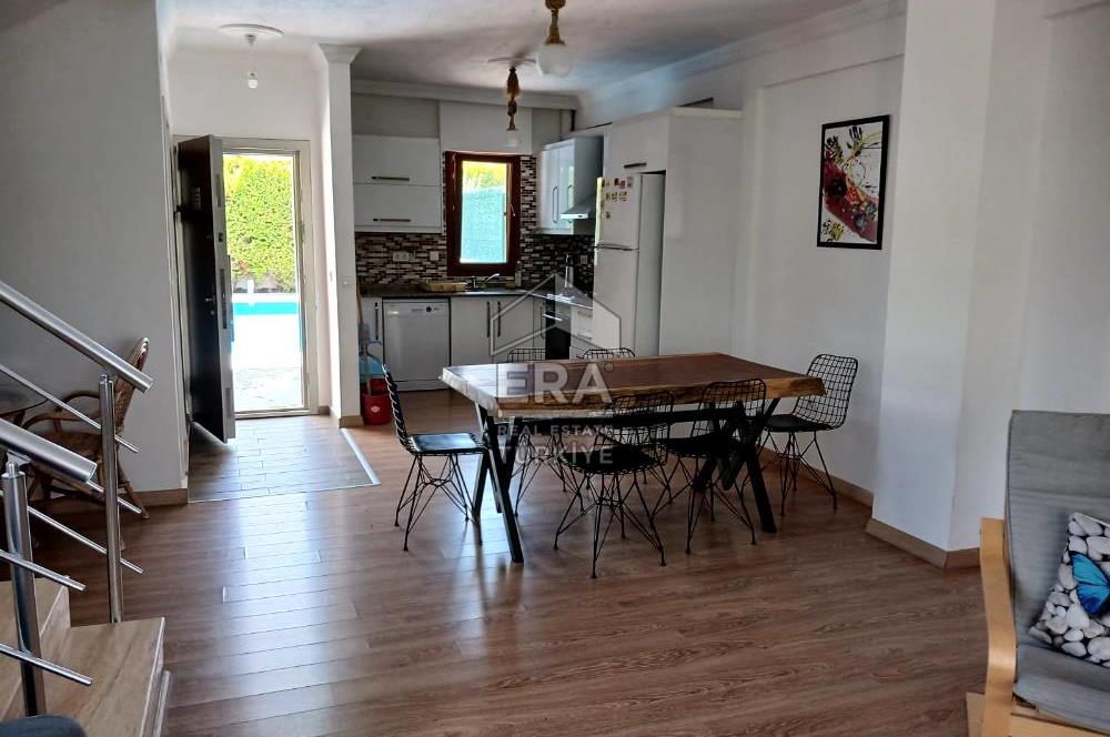 Çeşme Şifne Denize Yürüme Mesafesinde Satılık 3+1 Havuzlu Villa