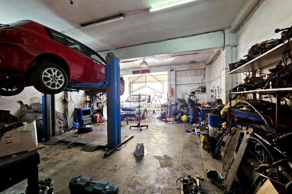 Konak 1. Sanayi Geniş Sokak Satılık 4 Katlı Komple Bina