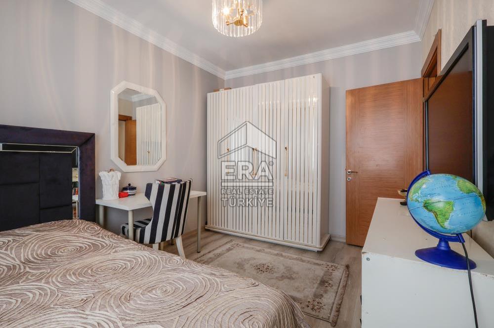 Eyüp Alibeyköyde Lüks Sitede Eşyalı Satılık Dubleks Daire
