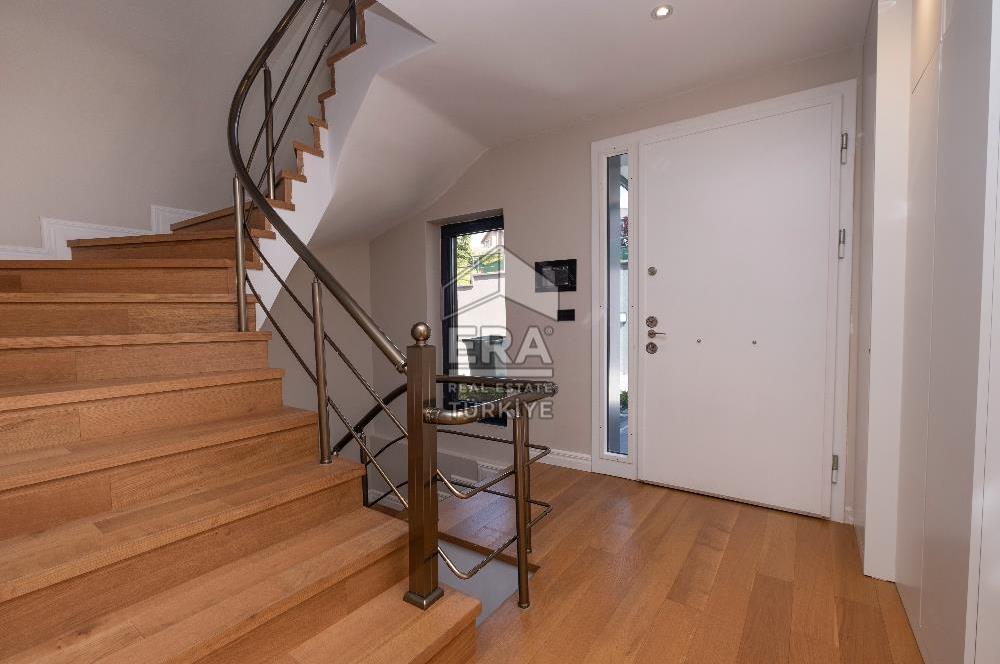 Sarıyer Uskumruköy'de 4+2, 430m2 Lüks İkiz Villa
