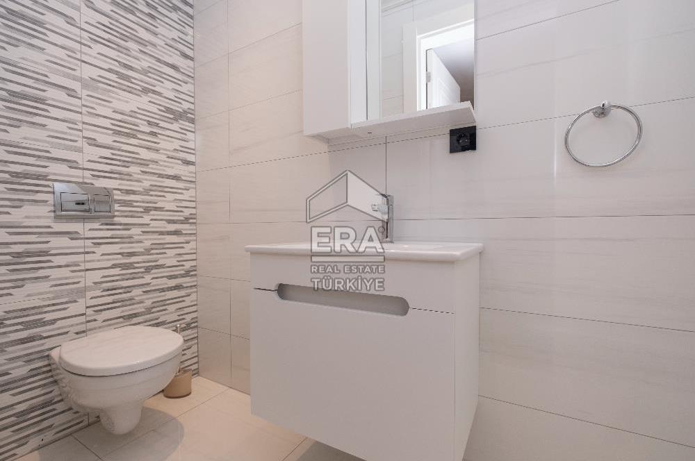 Sarıyer Uskumruköy'de 4+2, 430m2 Lüks İkiz Villa