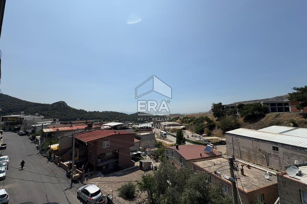 Bornova Kavaklıdere Mah. Çıtak Cad. Üzerinde Satılık 2+1 Daire