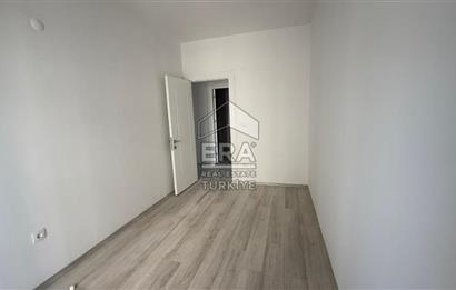 Çiğli Uğur Mumcu Mahallesi Site İçinde Satılık 2+1 Daire