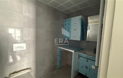 Çiğli Uğur Mumcu Mahallesi Site İçinde Satılık 2+1 Daire