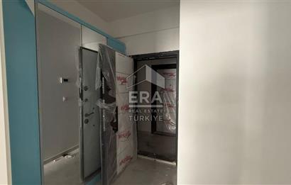 Çiğli Uğur Mumcu Mahallesi Site İçinde Satılık 2+1 Daire