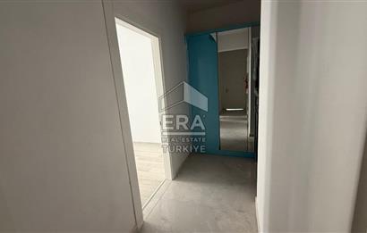 Çiğli Uğur Mumcu Mahallesi Site İçinde Satılık 2+1 Daire