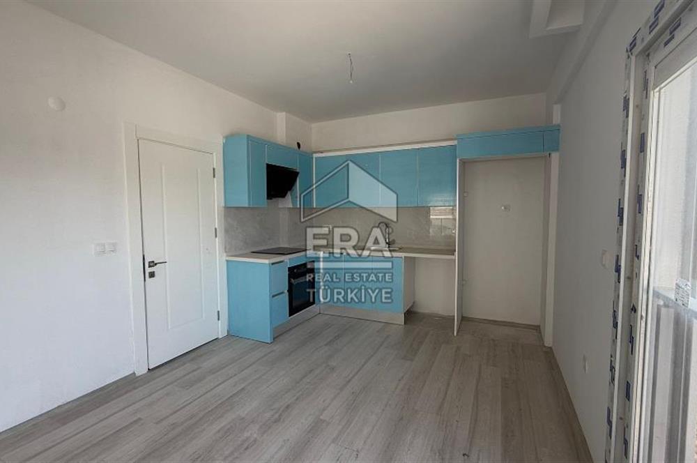 Çiğli Uğur Mumcu Mahallesi Site İçinde Satılık 2+1 Daire
