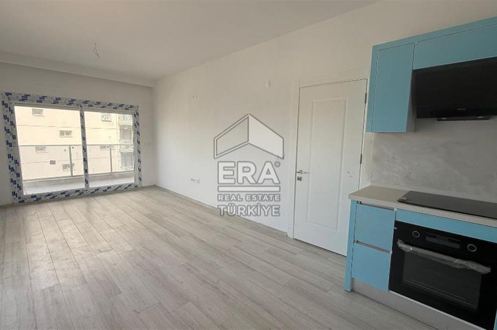 Çiğli Uğur Mumcu Mahallesi Site İçinde Satılık 2+1 Daire