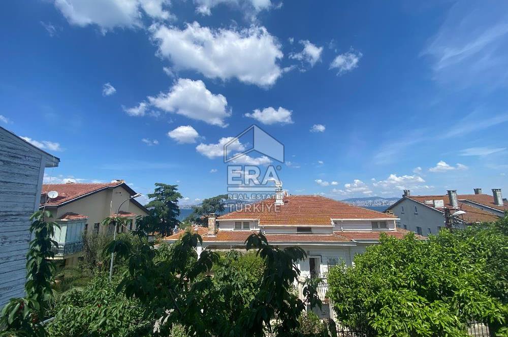 HEYBELİADA'DA GENİŞ BAHÇELİ MÜSTAKİL 2+1 