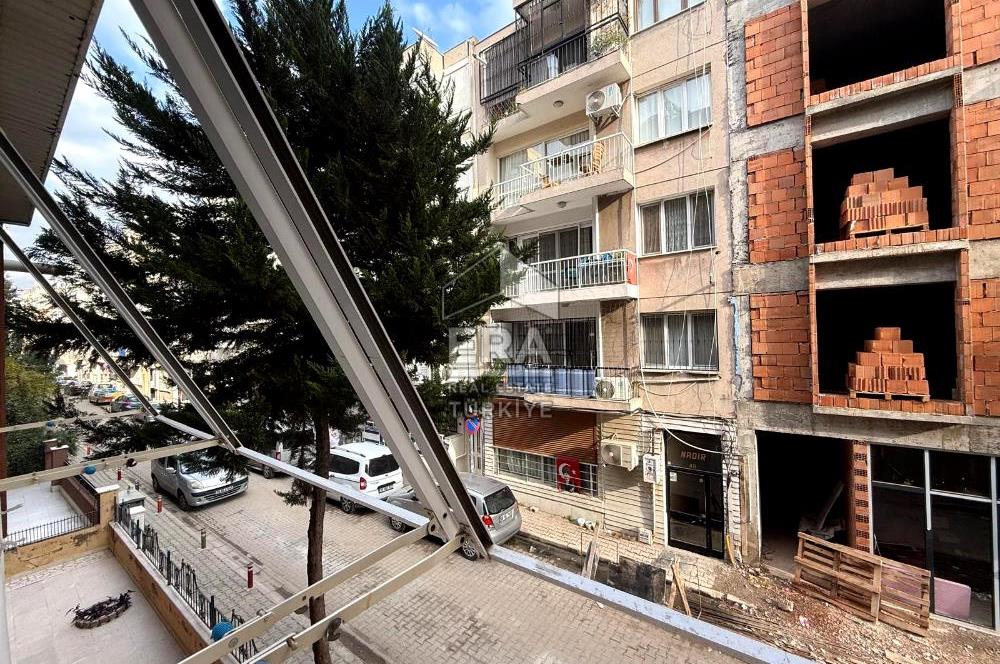 Karşıyaka satılık 4+1 daıre