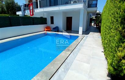 Çeşme Şifne Denize Yürüme Mesafesinde Kiralık 3+1 Havuzlu Villa