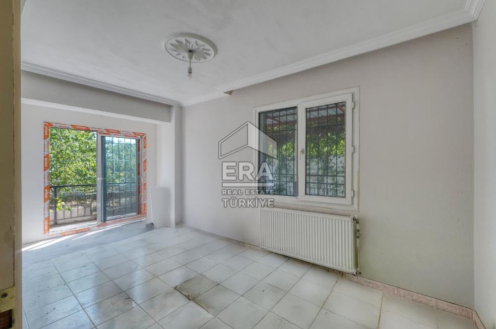 Bornova Atatürk Mahallesi 4 Katlı Satılık Bina