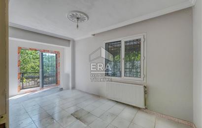 Bornova Atatürk Mahallesi 4 Katlı Satılık Bina